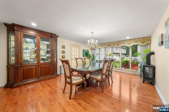 252 Oak Avenue, River Edge, NJ 07661