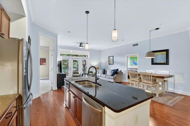 300 St Joseph Parkway 116, Houston, TX 77002