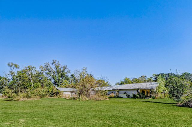 4202 Billy Lane, Fresno, TX 77545