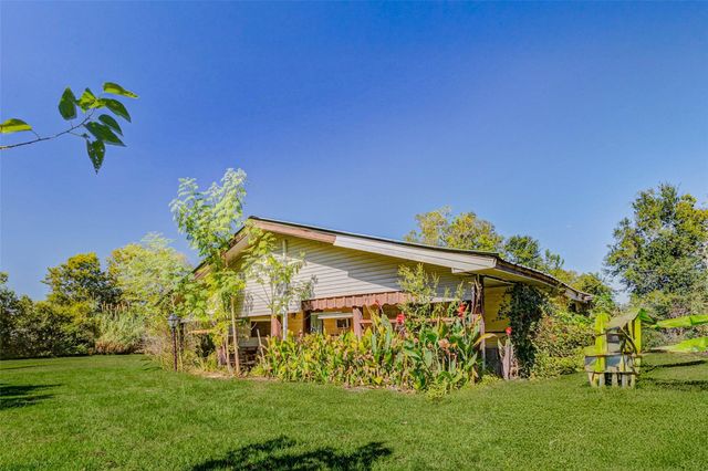 4202 Billy Lane, Fresno, TX 77545