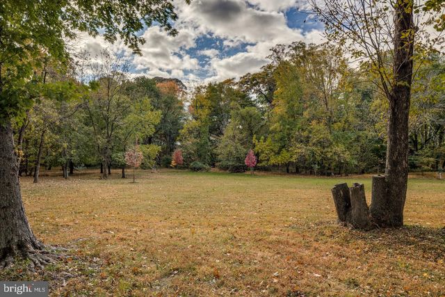 333 COVERED BRIDGE RD, Cherry Hill, NJ 08034