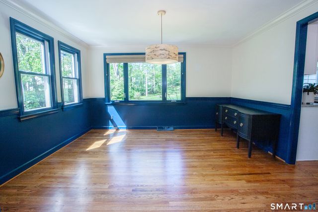 19 Lawton Drive, Simsbury, CT 06070