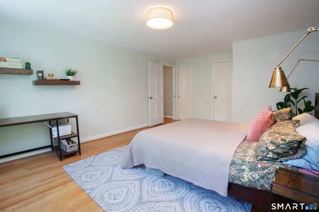 19 Lawton Drive, Simsbury, CT 06070