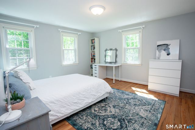 19 Lawton Drive, Simsbury, CT 06070