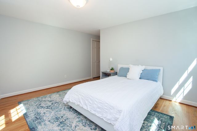 19 Lawton Drive, Simsbury, CT 06070