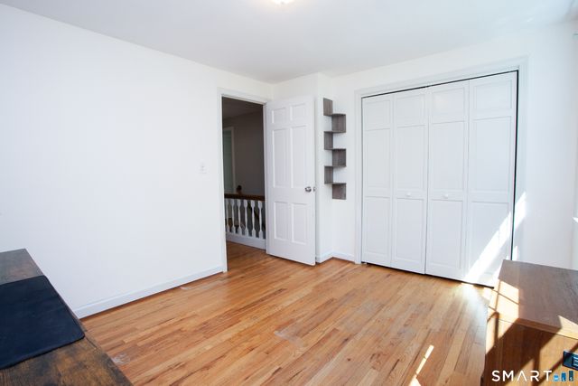 19 Lawton Drive, Simsbury, CT 06070