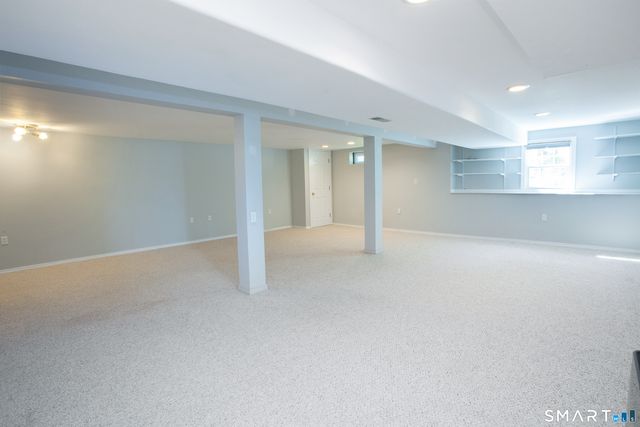 19 Lawton Drive, Simsbury, CT 06070