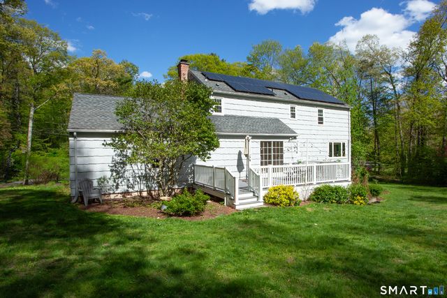 19 Lawton Drive, Simsbury, CT 06070