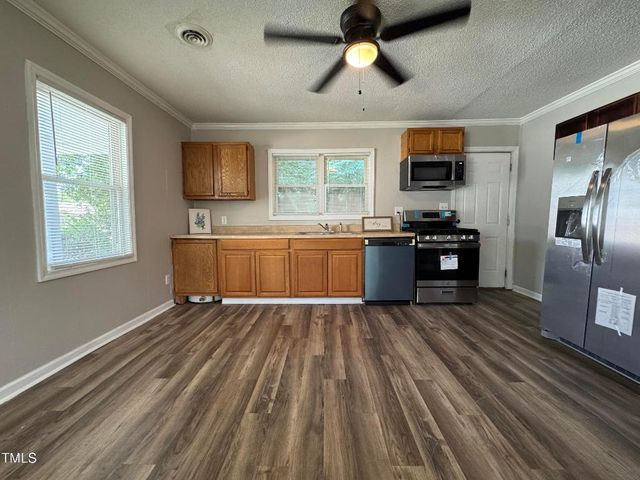 122 S 5th Street, Spring Lake, NC 28390