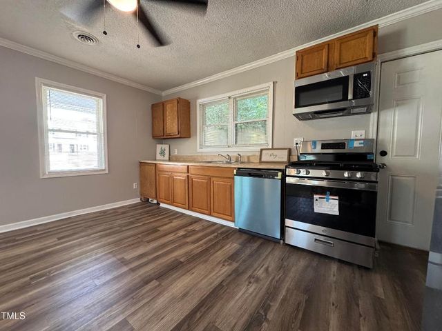 122 S 5th Street, Spring Lake, NC 28390