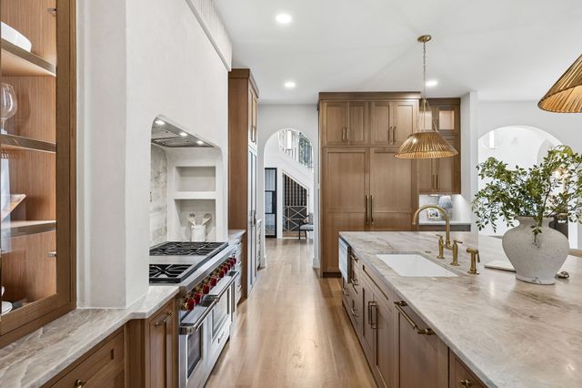 840 Brentview Dr, Nashville, TN 37220