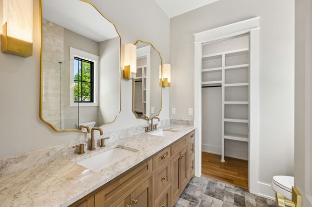 840 Brentview Dr, Nashville, TN 37220