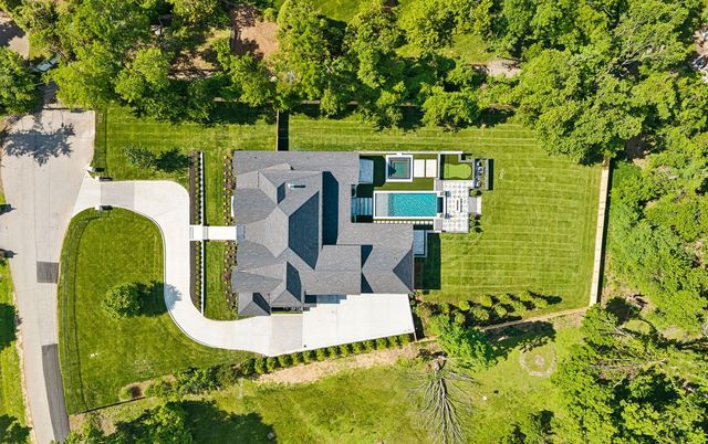 840 Brentview Dr, Nashville, TN 37220