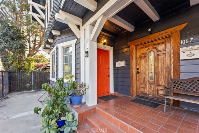 1065 Laguna, Los Angeles, CA 90026