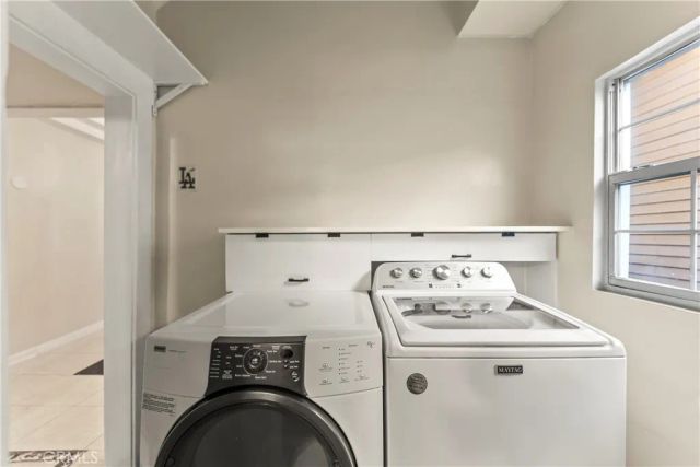 1065 Laguna, Los Angeles, CA 90026