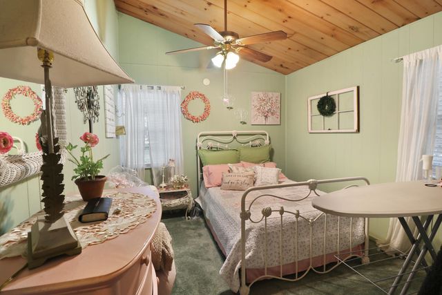 9003 NW 70th Court, Parkland, FL 33067