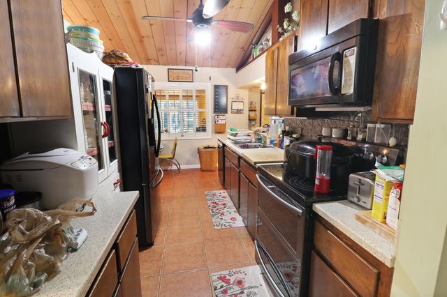 9003 NW 70th Court, Parkland, FL 33067