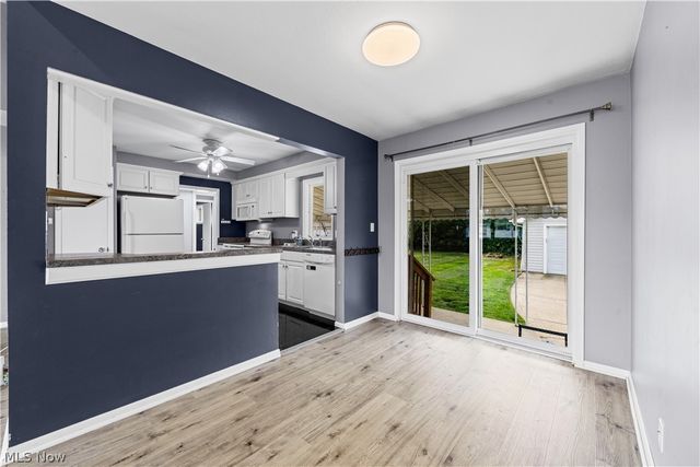578 E Dartmoor Avenue, Seven Hills, OH 44131