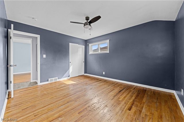 578 E Dartmoor Avenue, Seven Hills, OH 44131