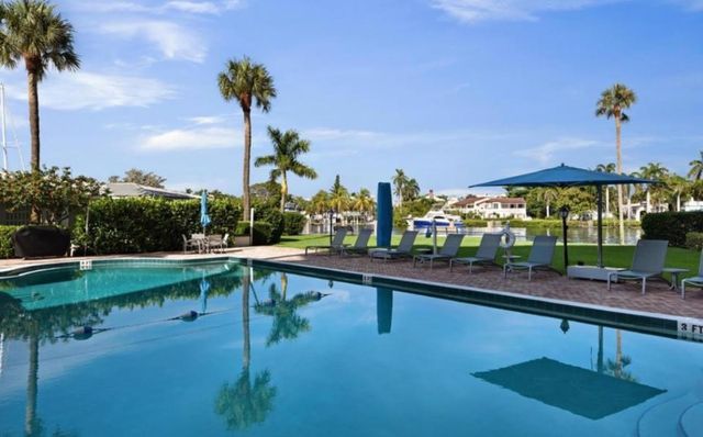 86 Macfarlane Drive 3H, Delray Beach, FL 33483