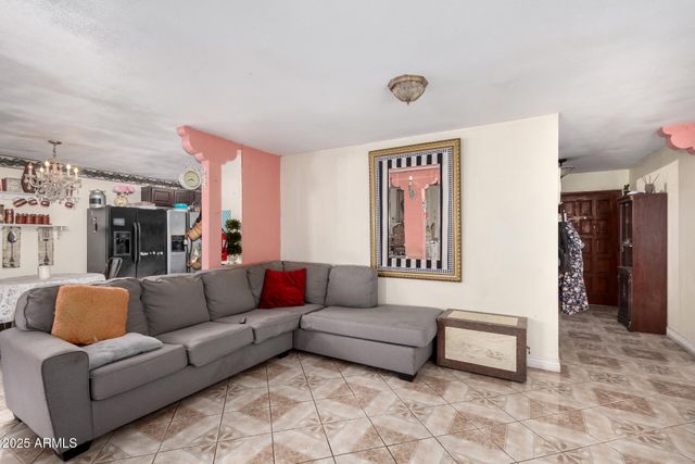 4025 N 59TH Drive, Phoenix, AZ 85033