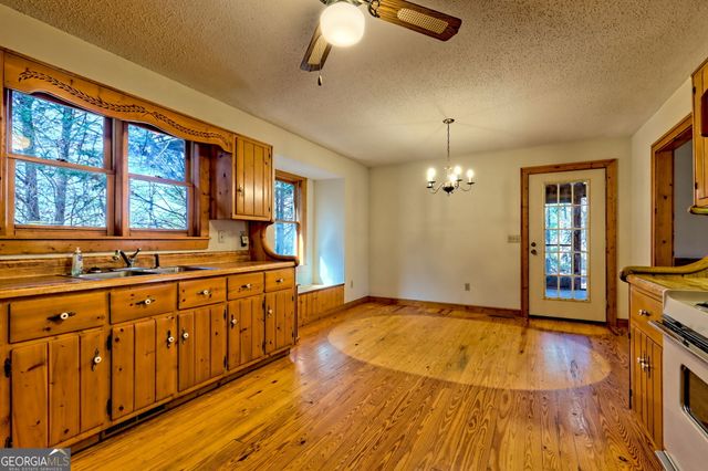 46 Clare Lane, Rabun Gap, GA 30568