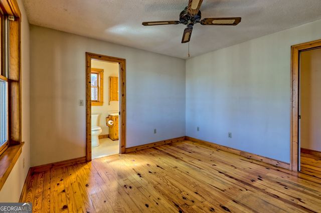 46 Clare Lane, Rabun Gap, GA 30568