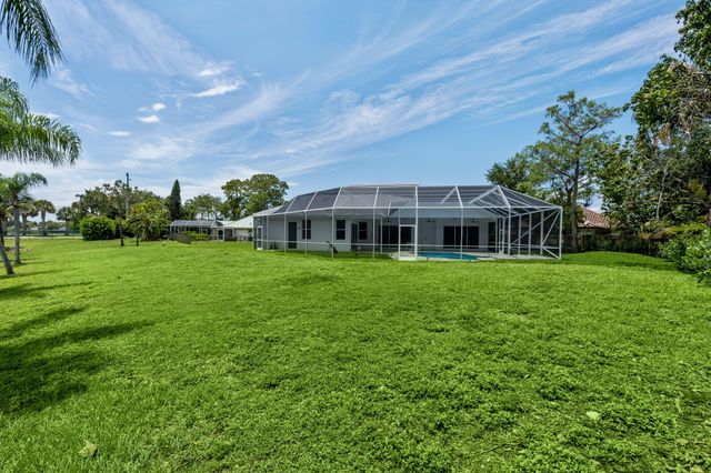 1688 Hull Court, Wellington, FL 33414