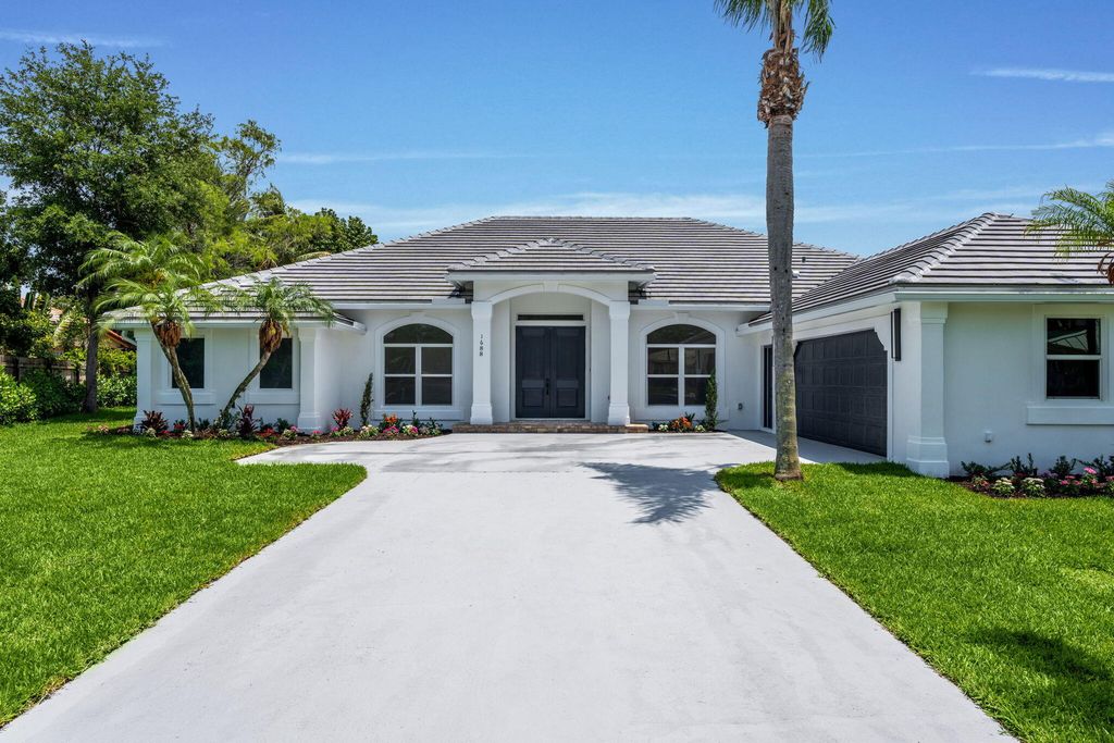 1688 Hull Court, Wellington, FL 33414