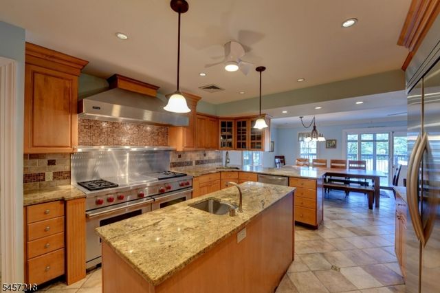 25 Morningside Cir, Little Falls Twp., NJ 07424