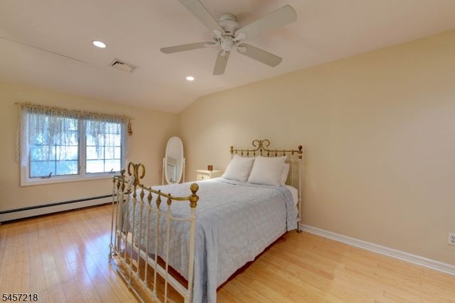25 Morningside Cir, Little Falls Twp., NJ 07424
