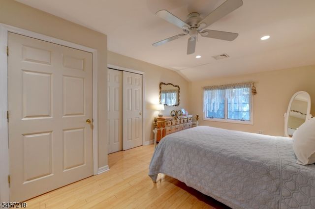 25 Morningside Cir, Little Falls Twp., NJ 07424