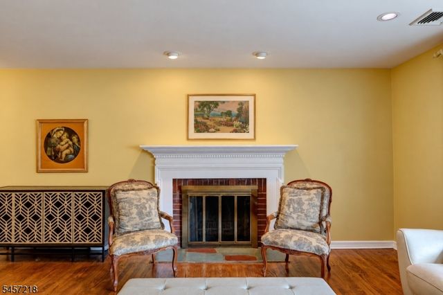 25 Morningside Cir, Little Falls Twp., NJ 07424