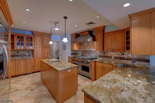 25 Morningside Cir, Little Falls Twp., NJ 07424