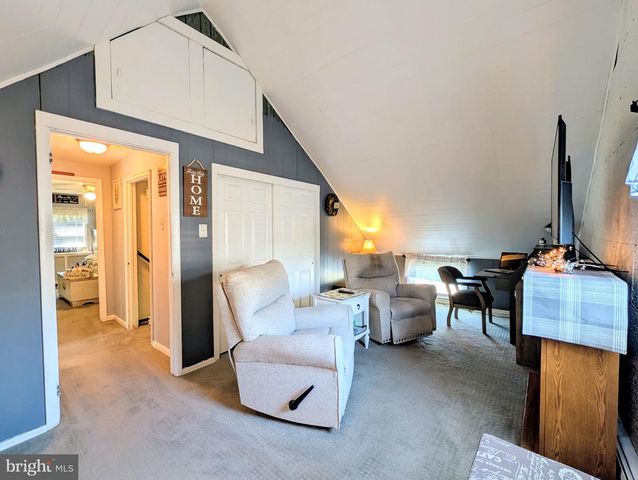714 WYNDOM TER, Secane, PA 19018