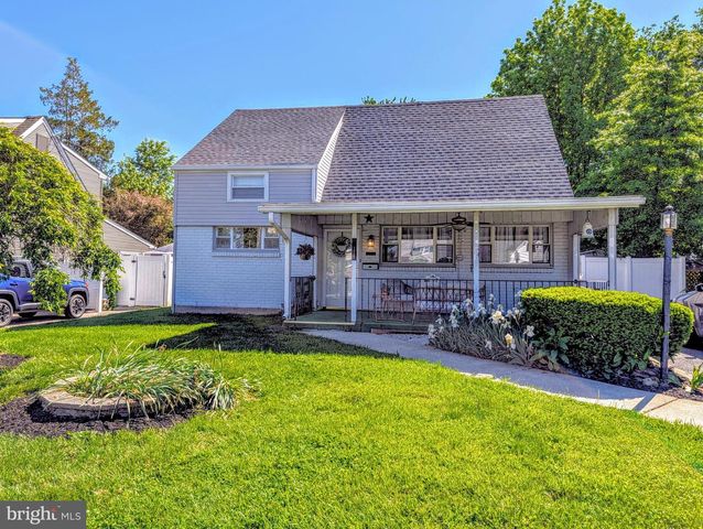 714 WYNDOM TER, Secane, PA 19018