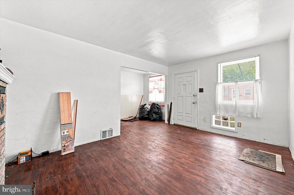 2242 S 56TH ST, PHILADELPHIA, PA 19143 — photo 2