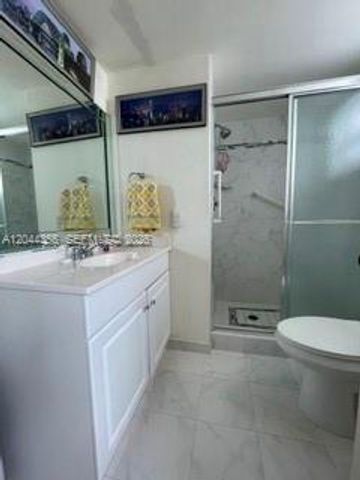 9010 Sunrise Lakes Blvd 301, Sunrise, FL 33322