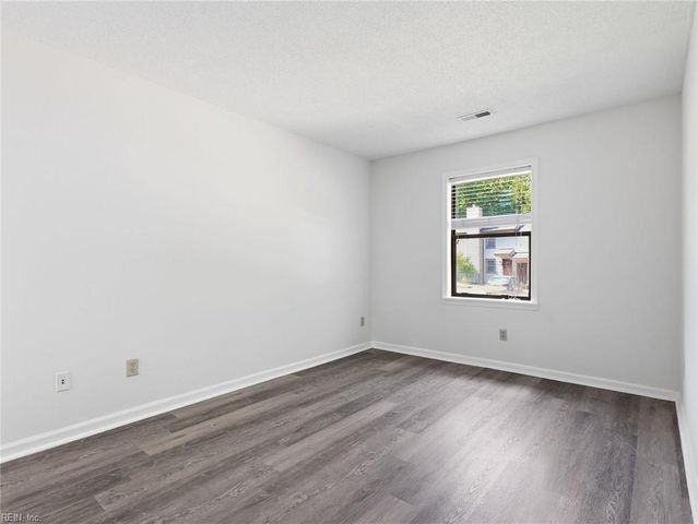 46 James SQ, Williamsburg, VA 23185