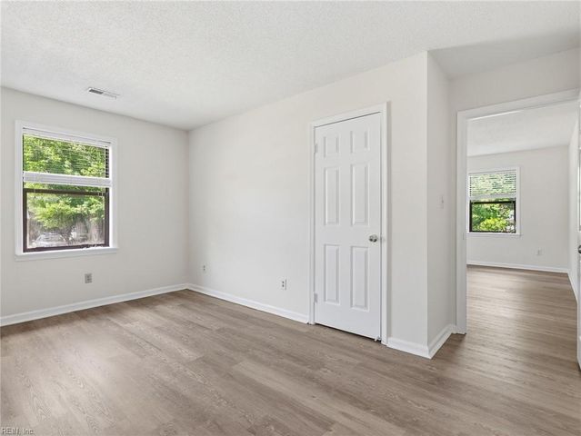 46 James SQ, Williamsburg, VA 23185