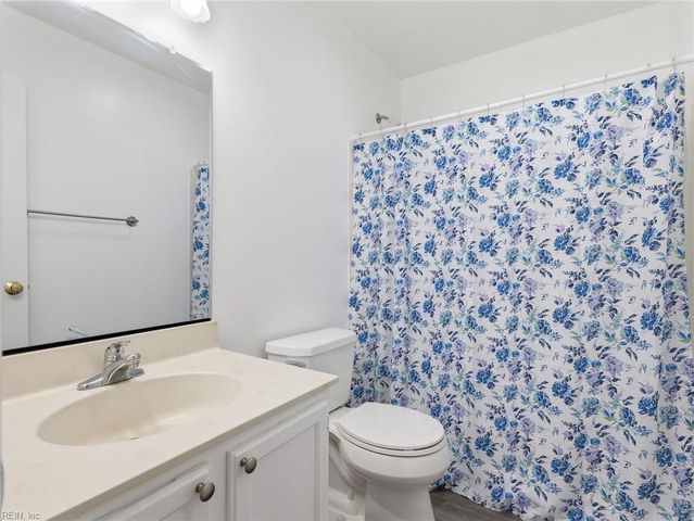 46 James SQ, Williamsburg, VA 23185