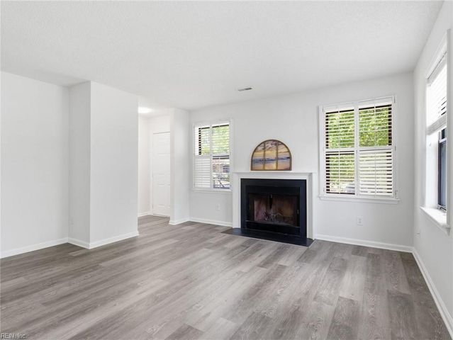 46 James SQ, Williamsburg, VA 23185