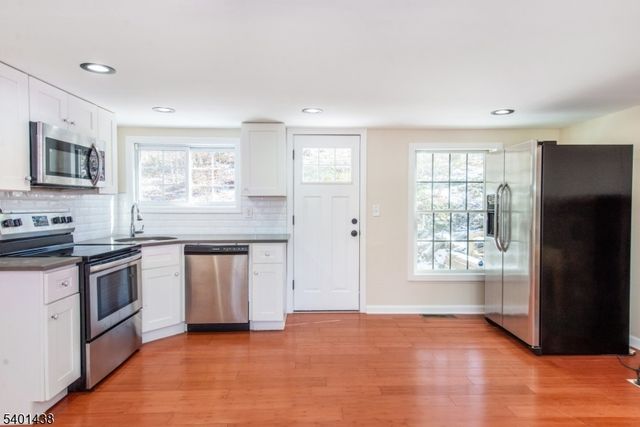 78 Winona Trl, Jefferson Twp., NJ 07849