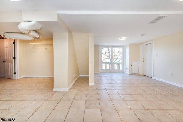 78 Winona Trl, Jefferson Twp., NJ 07849