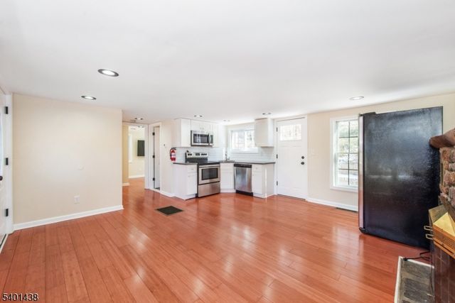 78 Winona Trl, Jefferson Twp., NJ 07849