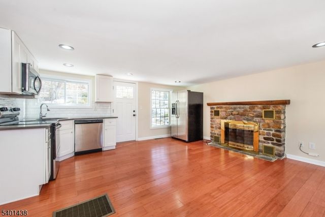 78 Winona Trl, Jefferson Twp., NJ 07849