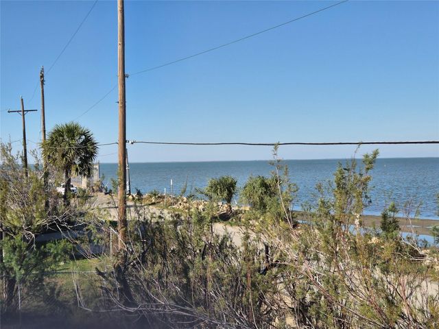 3726 Concho Key, Galveston, TX 77554