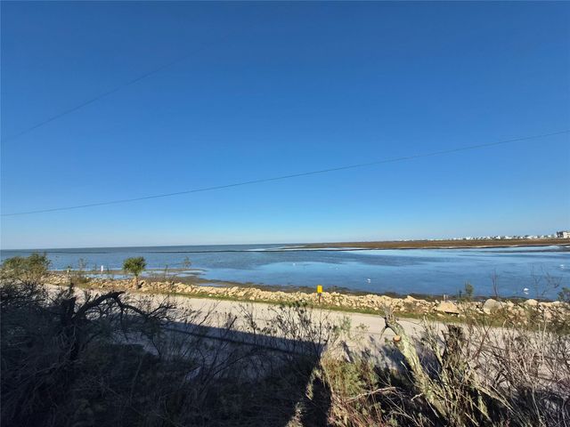 3726 Concho Key, Galveston, TX 77554