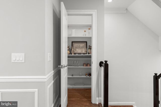 4050 MANSION DR NW, Washington, DC 20007
