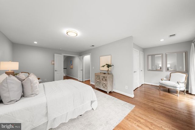 4050 MANSION DR NW, Washington, DC 20007
